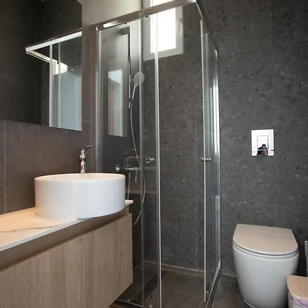 Vie Bleu Vb14 New 3 Bedroom In The Center Of